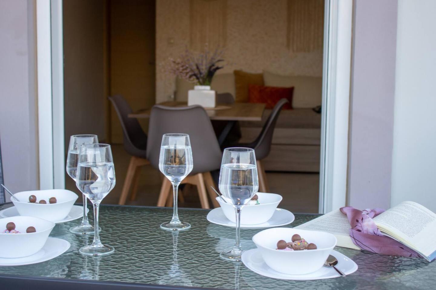 Maistro Suites With Pool, Matala エクステリア 写真