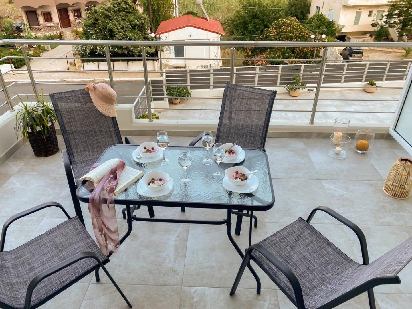 Maistro Suites With Pool, Matala エクステリア 写真