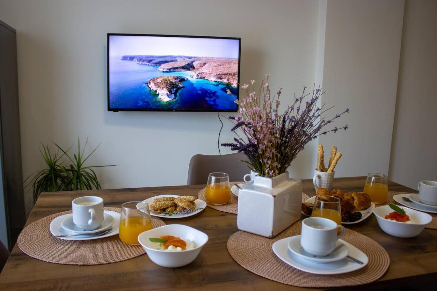 Maistro Suites With Pool, Matala エクステリア 写真